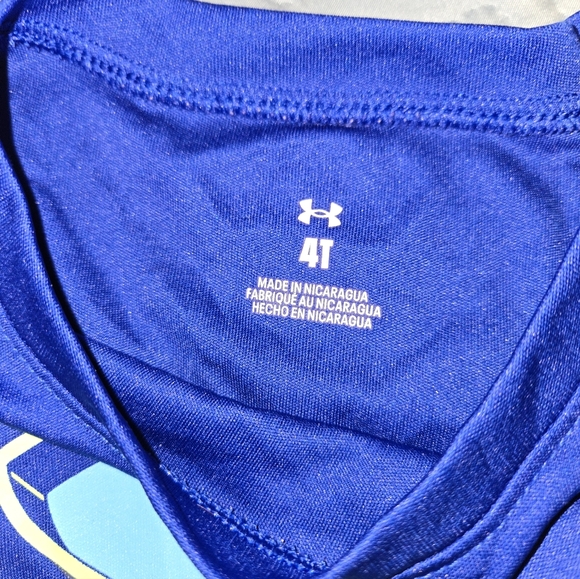 Boy's 4T Clothing Bundle 4 Shirts and 3 Shorts - Picture 9 of 13